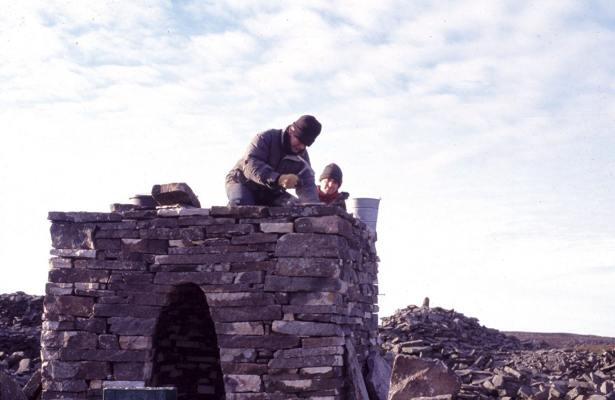 Andy Goldsworthy - For Andrew McKinna